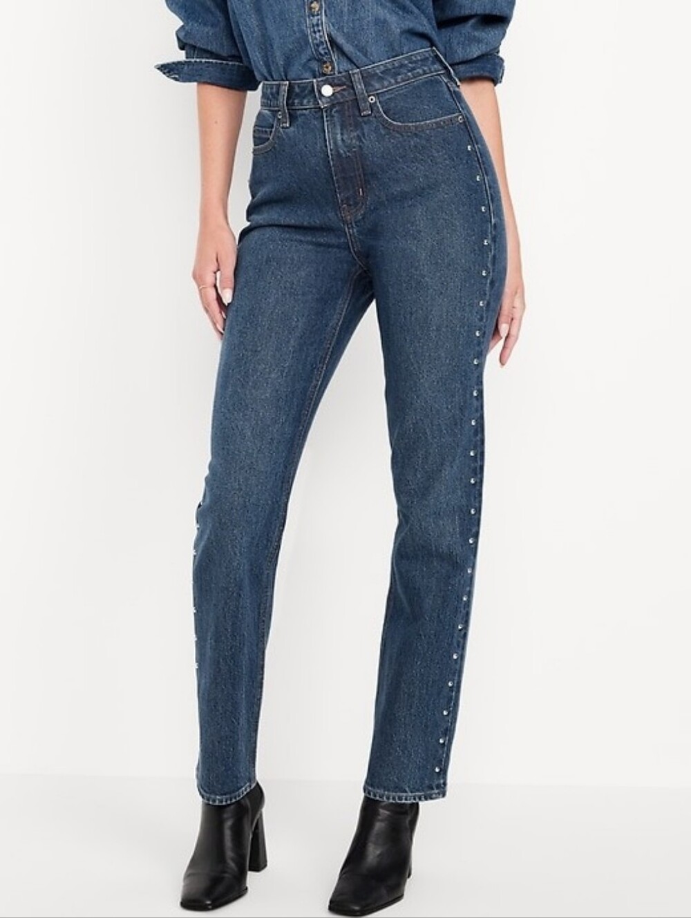 NWT Old Navy Women's Ultra High-Rise Straight Legged Blue Studded Jeans Size 4